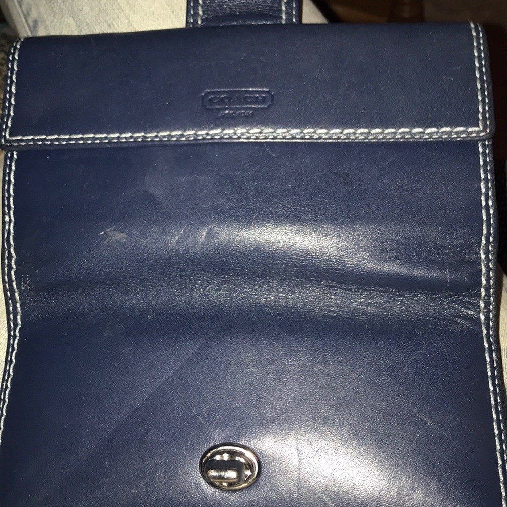 Large Coachwallet with checkbook holster.Dark blue